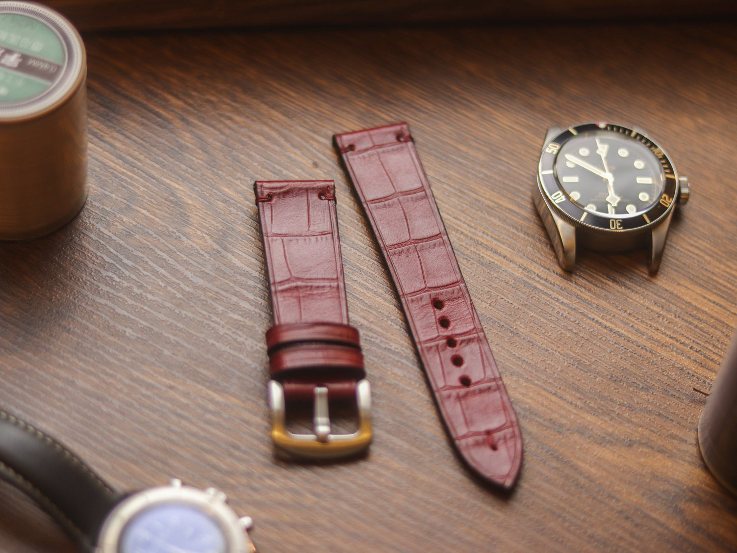 BURGUNDY CROCO HAND-CRAFTED WATCH STRAPS - MINIMAL STITCHED