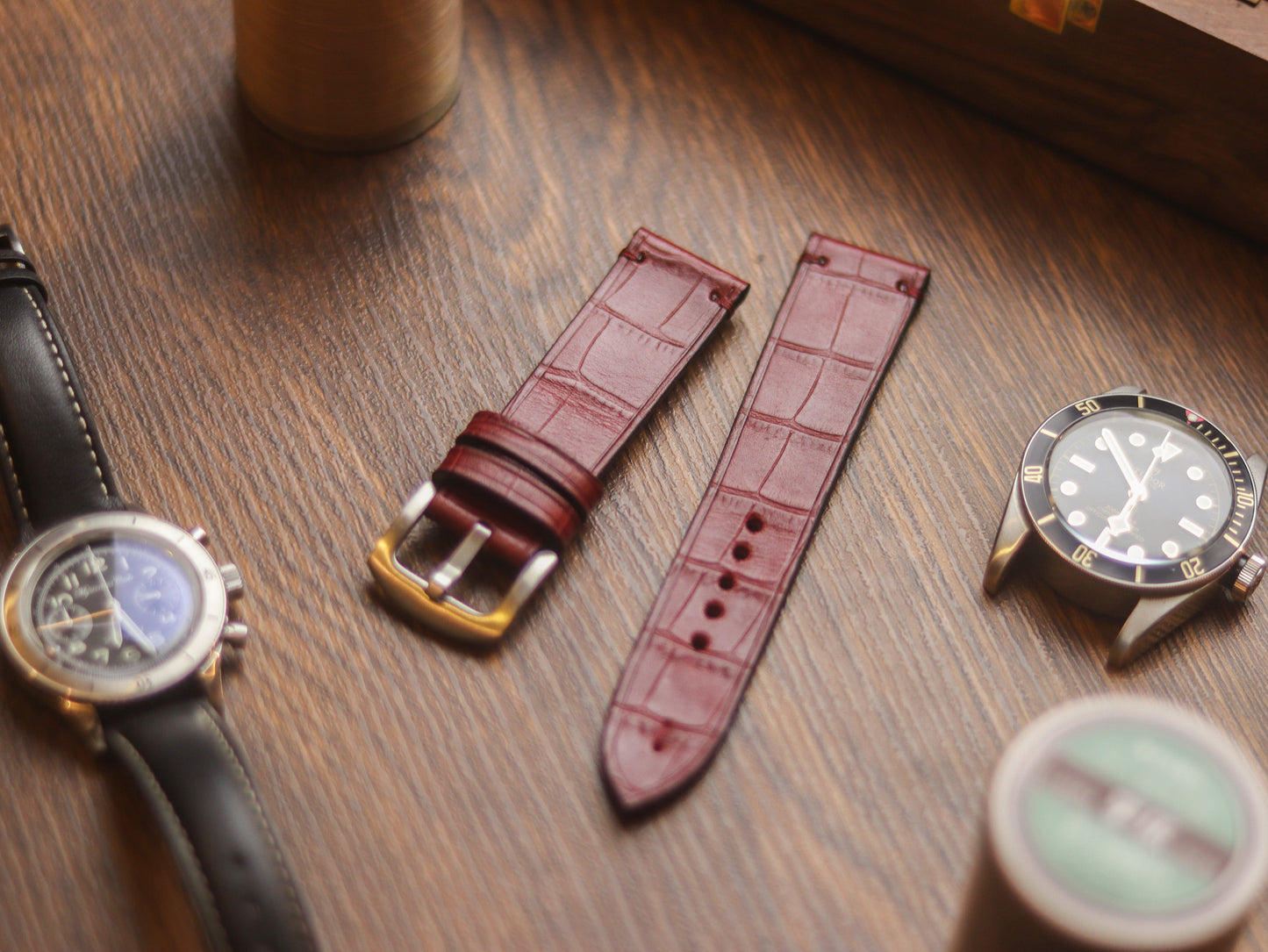 BURGUNDY CROCO HAND-CRAFTED WATCH STRAPS - MINIMAL STITCHED