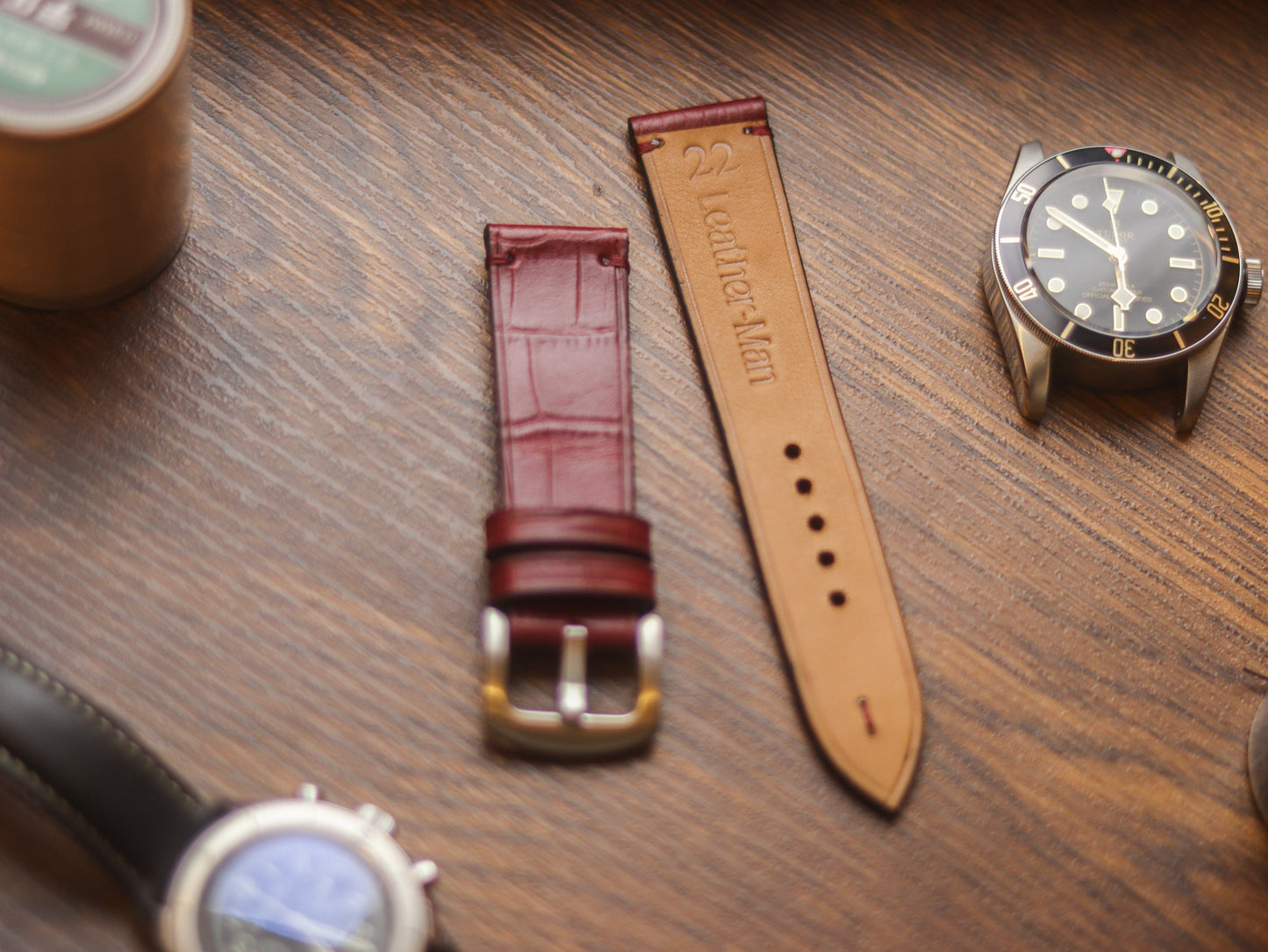 BURGUNDY CROCO HAND-CRAFTED WATCH STRAPS - MINIMAL STITCHED