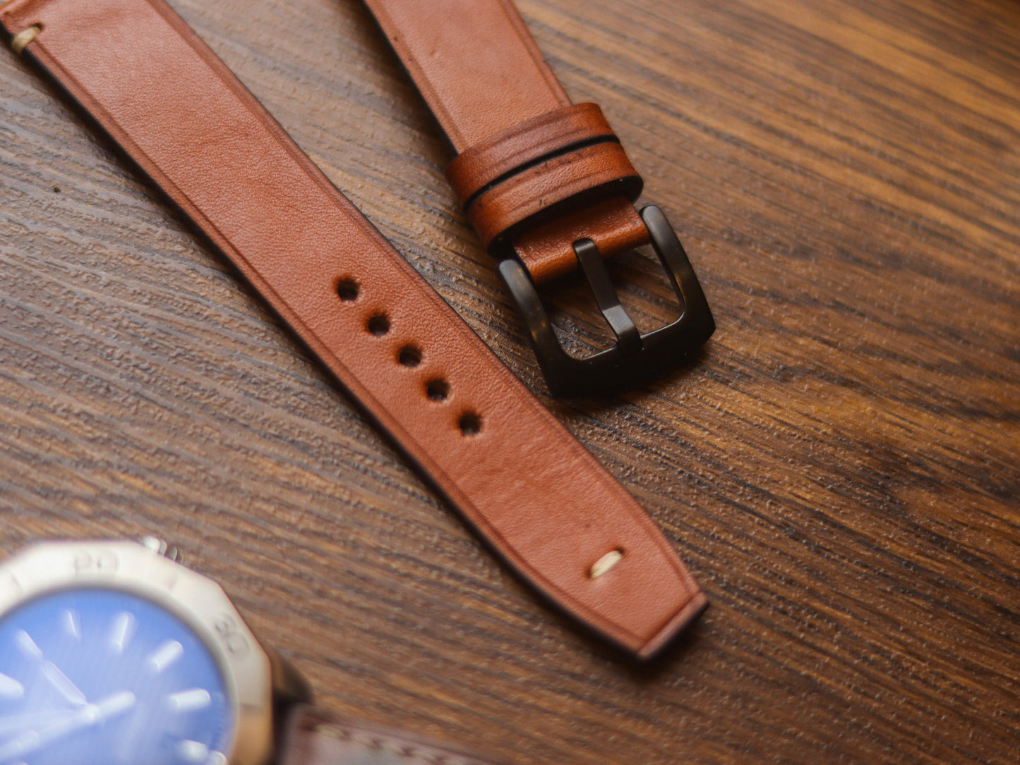 TAN BROWN HAND-CRAFTED WATCH STRAPS - MINIMAL STITCHED U-TAIL