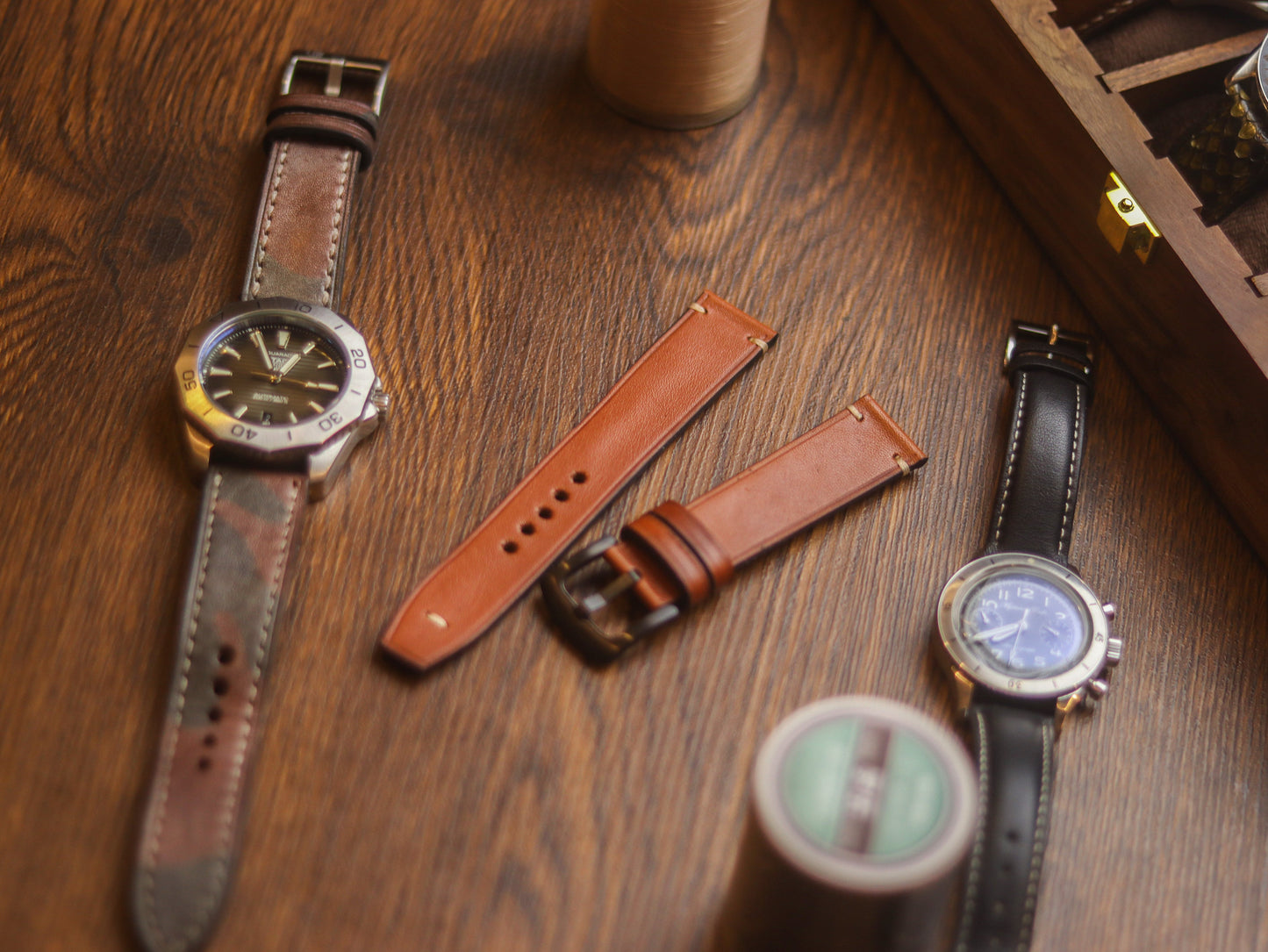 TAN BROWN HAND-CRAFTED WATCH STRAPS - MINIMAL STITCHED U-TAIL