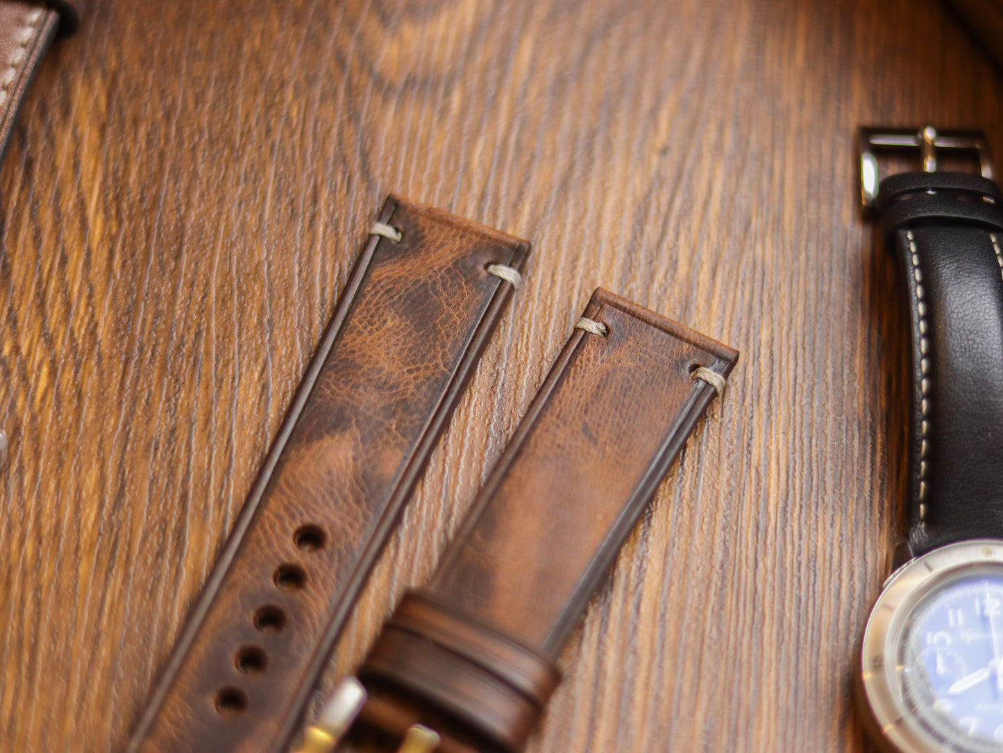 CRAZY BROWN HAND-CRAFTED WATCH STRAPS - MINIMAL STITCHED