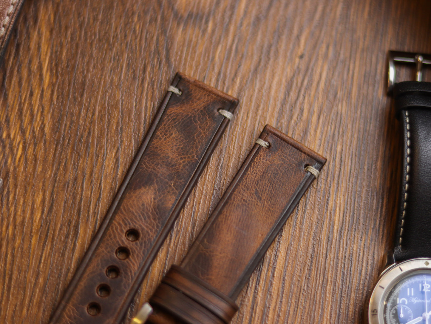 CRAZY BROWN HAND-CRAFTED WATCH STRAPS - MINIMAL STITCHED