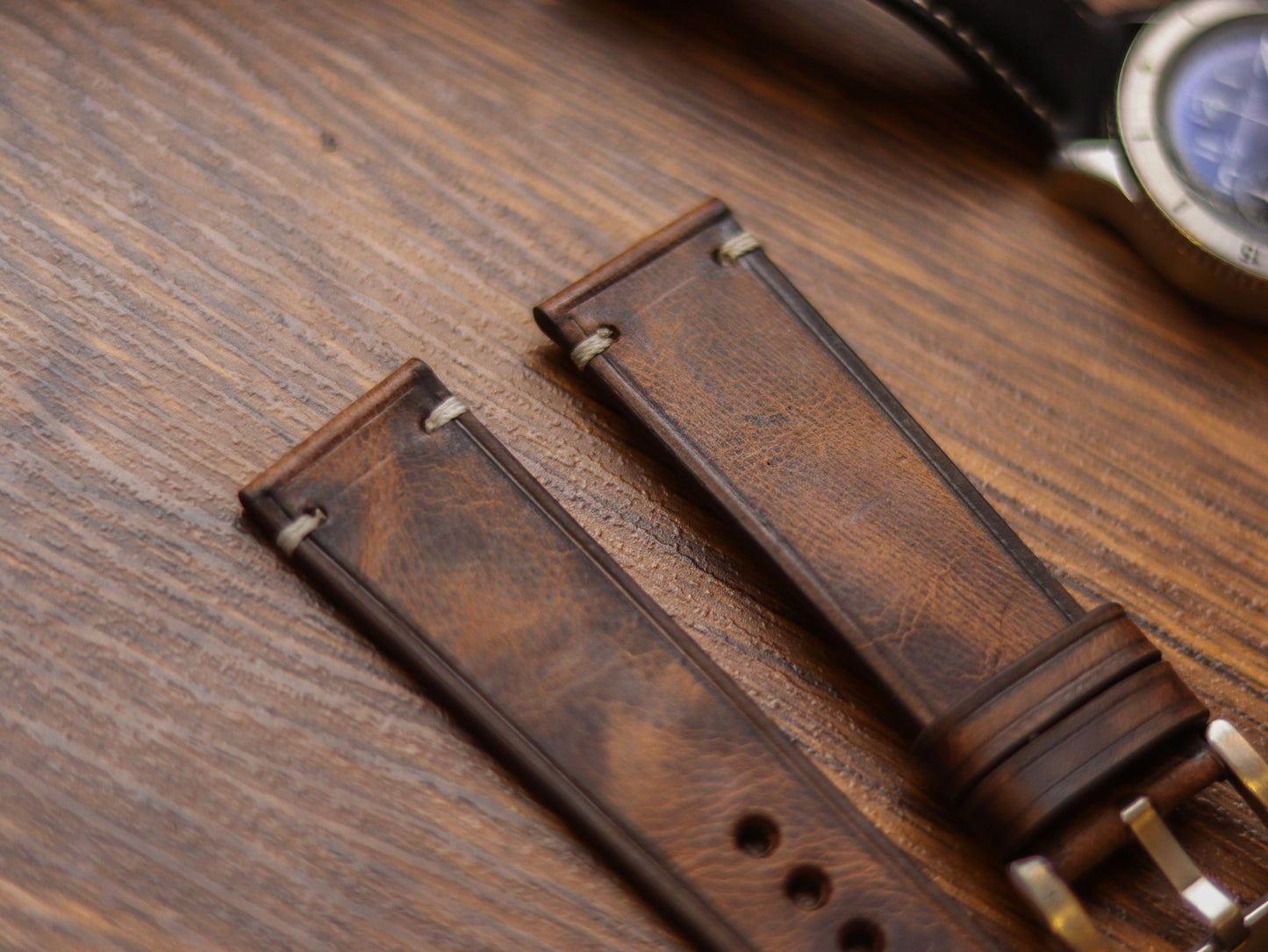 CRAZY BROWN HAND-CRAFTED WATCH STRAPS - MINIMAL STITCHED