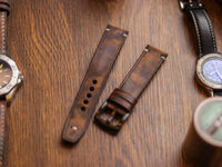 CRAZY BROWN HAND-CRAFTED WATCH STRAPS - MINIMAL STITCHED U-TAIL