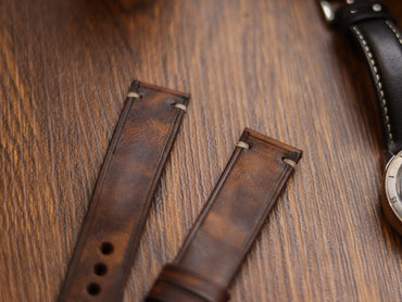 CRAZY BROWN HAND-CRAFTED WATCH STRAPS - MINIMAL STITCHED U-TAIL
