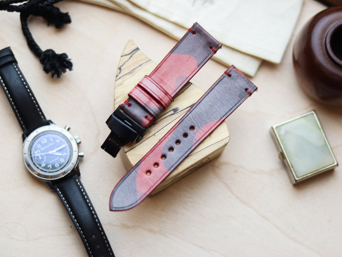 ITALIAN WAXED CAMOUFLAGE HAND-CRAFTED STRAPS MINIMAL STITCHED - COREL RED