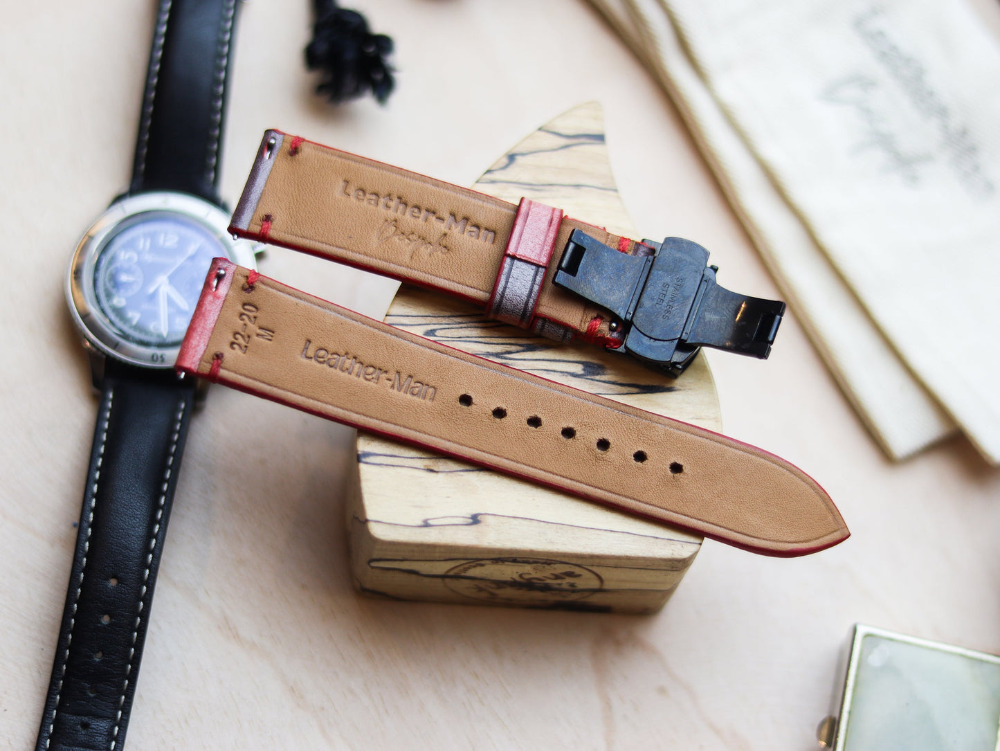 ITALIAN WAXED CAMOUFLAGE HAND-CRAFTED STRAPS MINIMAL STITCHED - COREL RED