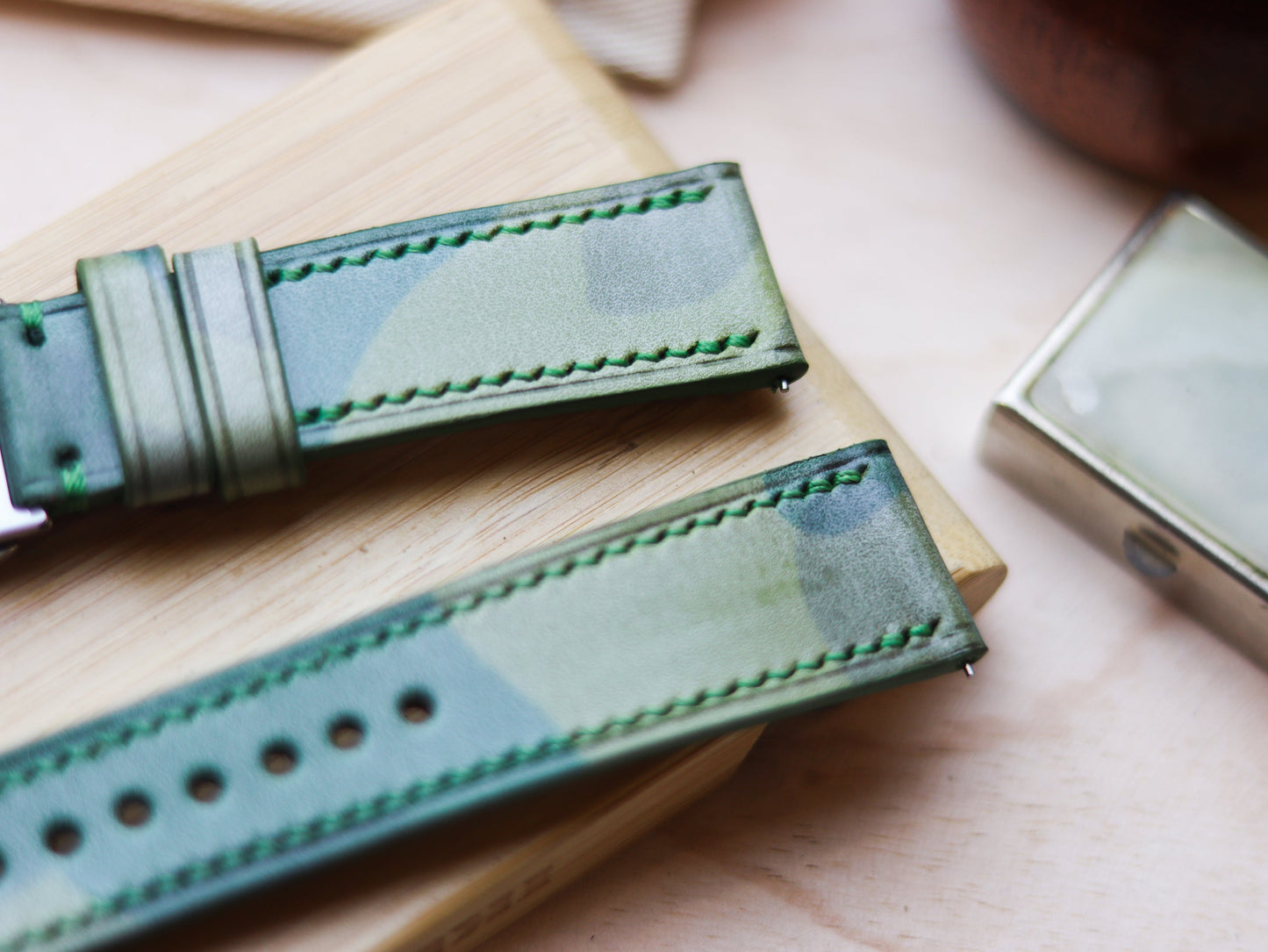 ITALIAN WAXED CAMOUFLAGE HAND-CRAFTED STRAPS FULL STITCHED - LIME GREEN