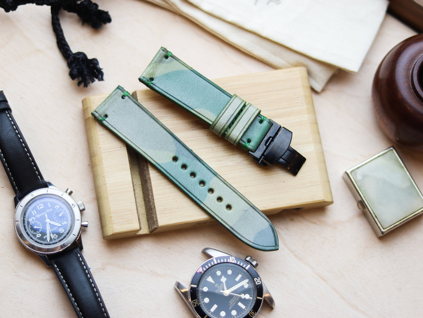 ITALIAN WAXED CAMOUFLAGE HAND-CRAFTED STRAPS MINIMAL STITCHED - MILITARY LIME GREEN