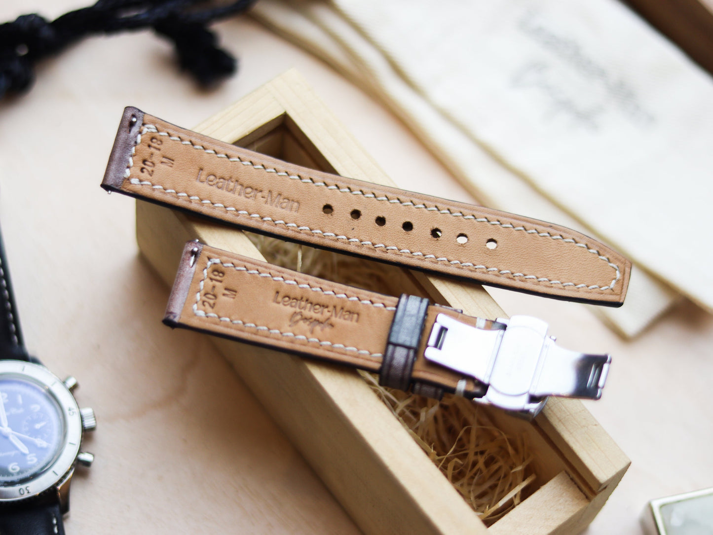 ITALIAN WAXED CAMOUFLAGE HAND-CRAFTED STRAPS BOX STITCHED - COFFEE BROWN