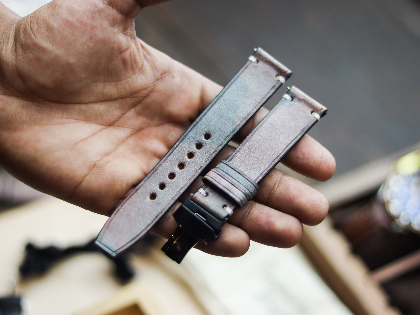 ITALIAN WAXED CAMOUFLAGE HAND-CRAFTED STRAPS MINIMAL STITCHED - COFFEE BROWN