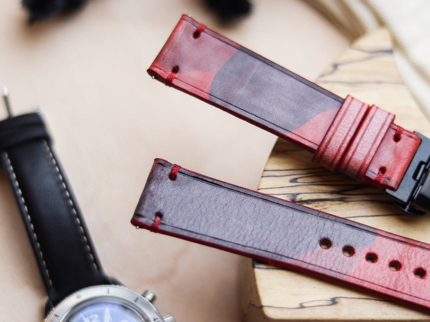 ITALIAN WAXED CAMOUFLAGE HAND-CRAFTED STRAPS MINIMAL STITCHED - COREL RED
