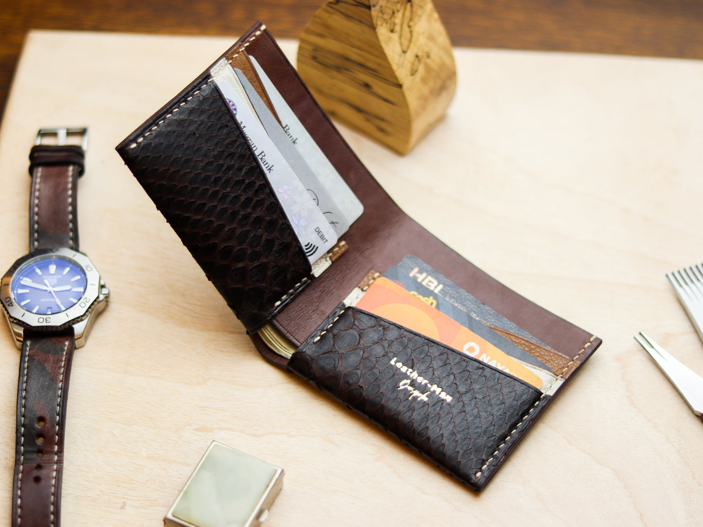 ATTICUS - HICKORY BROWN PYTHON SKIN
