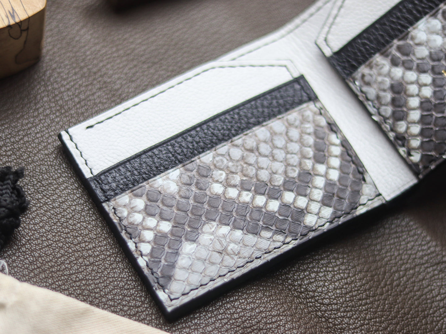 LARSON -  NATURAL PYTHON SKIN