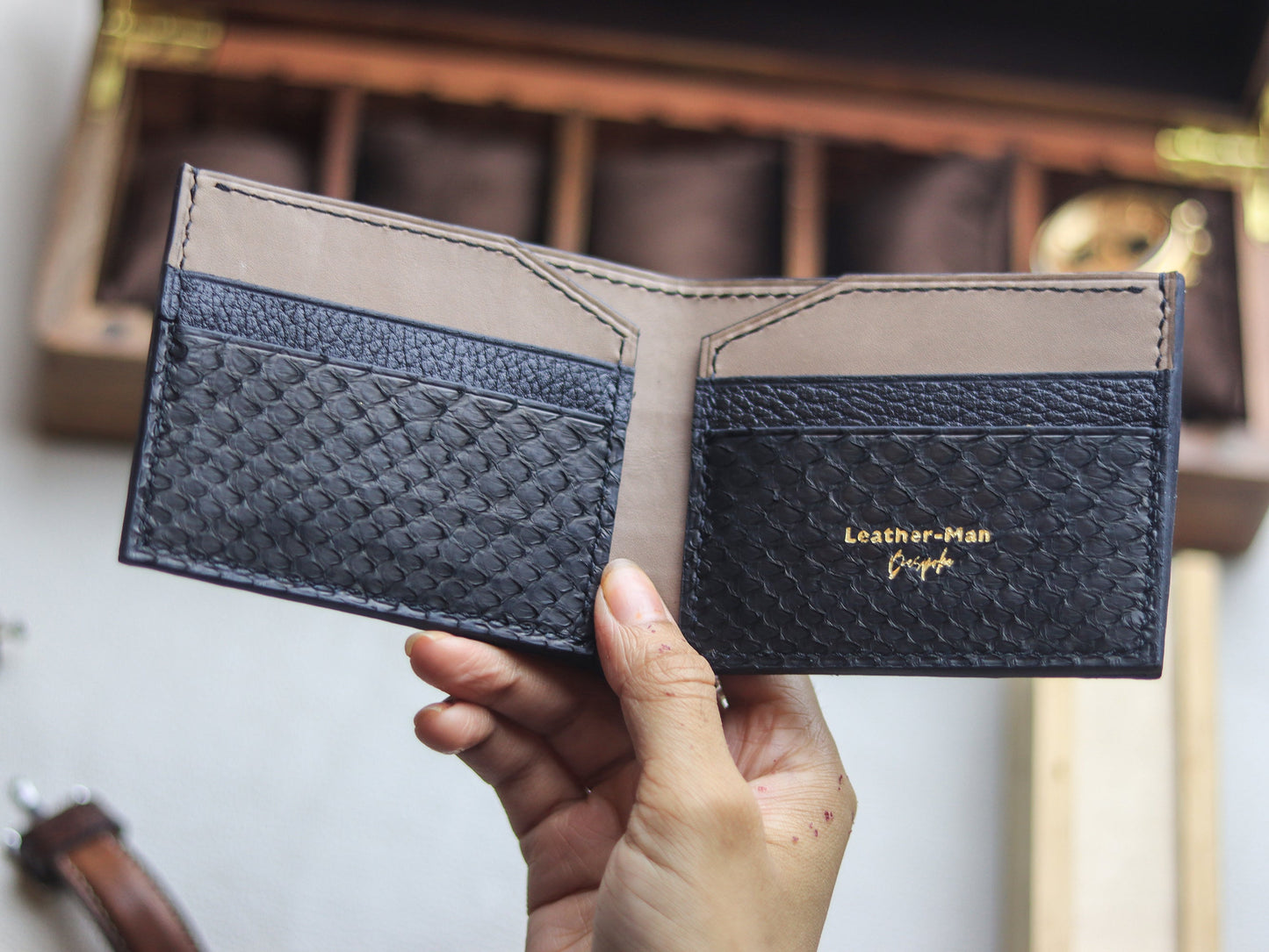 LARSON -  RAVEN BLACK PYTHON SKIN
