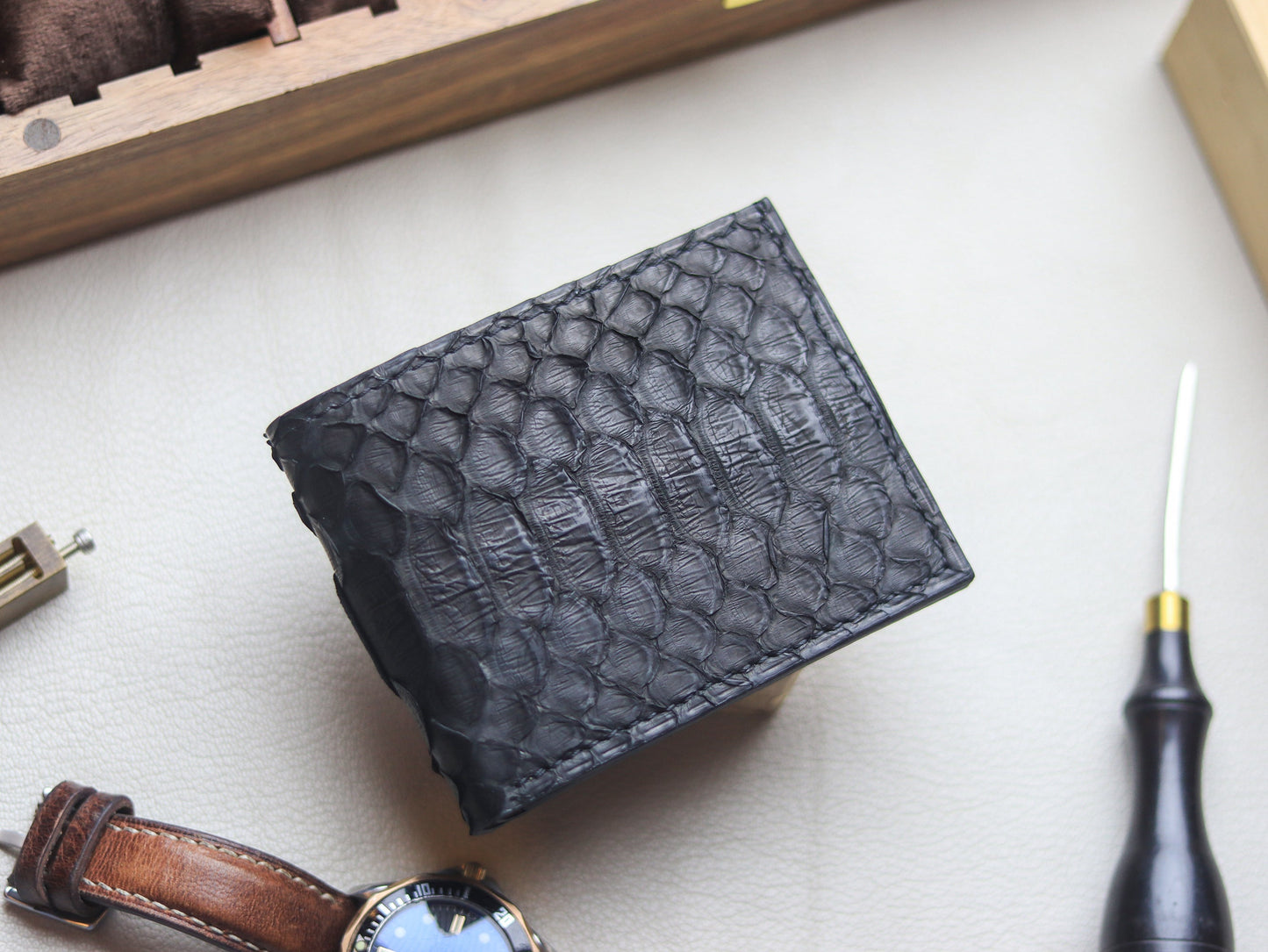 LARSON -  RAVEN BLACK PYTHON SKIN